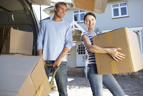 Risk assessment and careful handling during a move